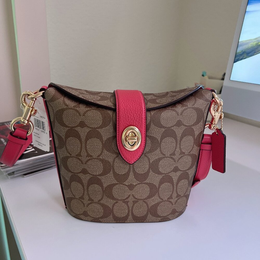 Coach Addie Crossbody In Signature Canvas c2817
